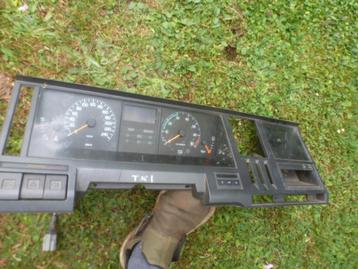 RENAULT 25 TXI:instruments ,compteur +cpt-tours +ordi beschikbaar voor biedingen