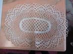 napperon ancien en dentelle blanc/écru, ovale, Enlèvement ou Envoi