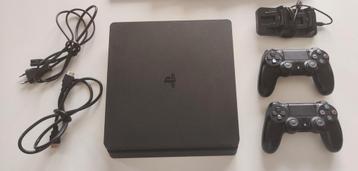 PS4 Slim 500 gb + 2 controllers + laadstation + 5 games  beschikbaar voor biedingen