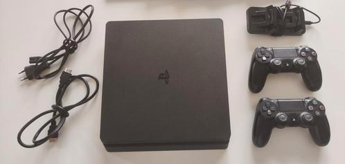 PS4 Slim 500 gb + 2 controllers + laadstation + 5 games, Games en Spelcomputers, Spelcomputers | Sony PlayStation 4, Gebruikt