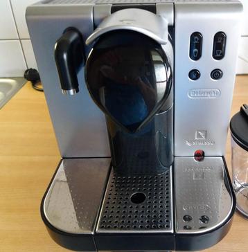 Nespresso Koffiemachine, Elektronische apparatuur, Koffiezetapparaten, Ophalen of Verzenden, Zo goed als nieuw