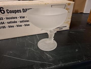Vintage 80s dolfin glass, nieuw in de doos beschikbaar voor biedingen
