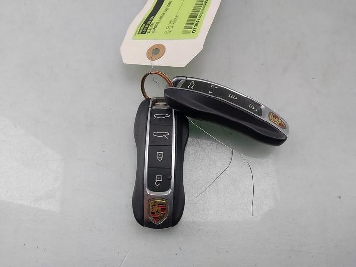 SLEUTEL Porsche Taycan (Y1A) (|V04015953M|V04015953D|), Auto-onderdelen, Overige Auto-onderdelen, Porsche, Gebruikt