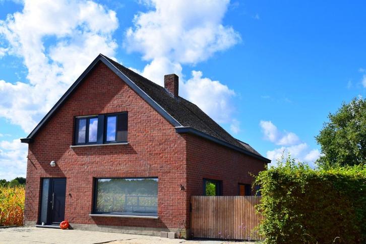 Verrassende instapklare woning in Torhout in mooi landschap, Immo, Huizen en Appartementen te koop, Provincie West-Vlaanderen