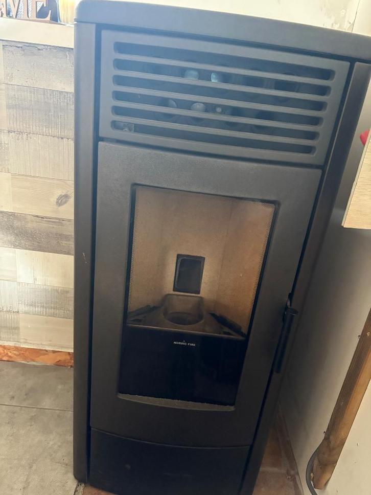 Poêle à pellet, Huis en Inrichting, Woonaccessoires | Overige, Zo goed als nieuw, Ophalen