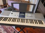 Piano electronique - Yamaha PSR E323, Musique & Instruments, Pianos, Autres couleurs, Digital, Enlèvement, Utilisé