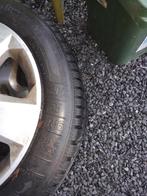 Jante en tole opel avec pneu hiver 205 55 16, Autos : Pièces & Accessoires, Pneus hiver, 16 pouces, Véhicule de tourisme, 205 mm