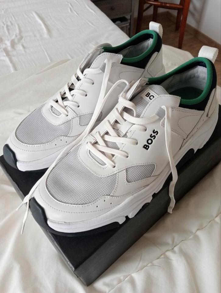 Hugo Boss sneakers nieuwstaat maat 44, Kleding | Heren, Schoenen, Zo goed als nieuw, Sneakers, Wit, Ophalen of Verzenden