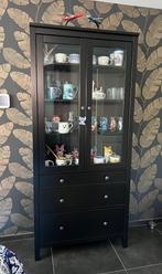 Hemnes hoge kast met glazen deuren en schuiven IKEA, Ophalen, Zo goed als nieuw, Met deur(en)
