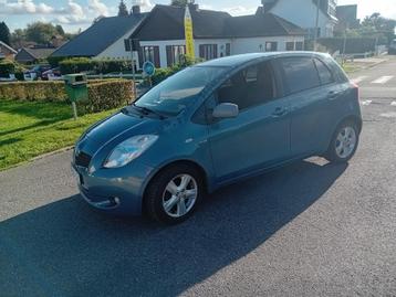 Toyota Yaris 1.4D4D/AUTOMATISCH/CLIM/1JAAR GARANTIE/5P