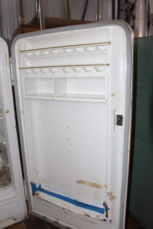 ② vintage 60's retro frigo BOSCH YELLOW — Curiosités & Brocante — 2ememain