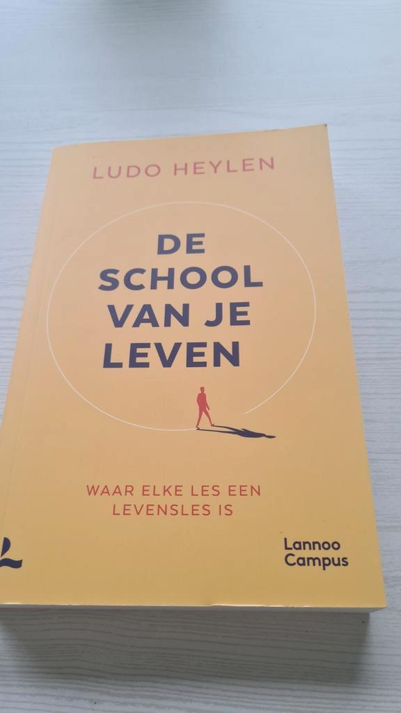 Ludo Heylen - De school van je leven, Boeken, Politiek en Maatschappij, Nieuw, Ophalen of Verzenden