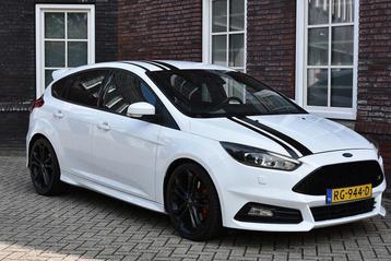 Ford Focus 2.0 ST beschikbaar voor biedingen
