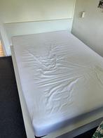 Lit 140x200.        Structure + Matelas, Ophalen, Gebruikt, Wit, Tweepersoons