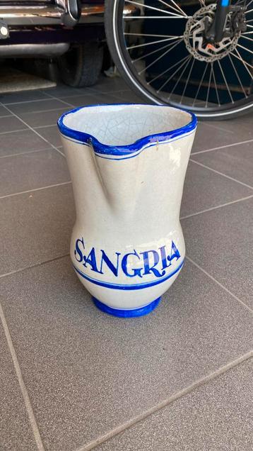 Sangria kan beschikbaar voor biedingen