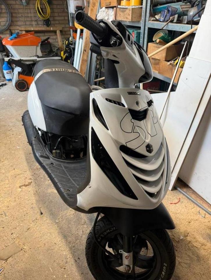 Zip 125cc B klasse / A1, Motoren, Motoren | Piaggio, Particulier, Scooter, 11 kW of minder, 1 cilinder, Minimaal motorrijbewijs A1