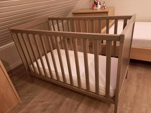 Kinderbedje (geen gebruikssporen), Kinderen en Baby's, Kinderkamer | Bedden, Zo goed als nieuw, Ophalen