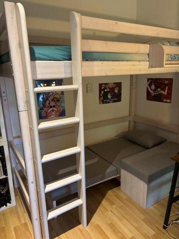 FLEXA WITTE HOOGSLAPER + FAUTEUIL EN SLAAPBANK CASA beschikbaar voor biedingen