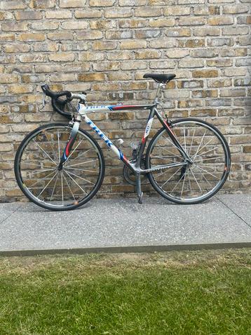 Full Carbon koersfiets Trek Madone OCLV 110 beschikbaar voor biedingen