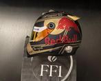 Max Verstappen 2023 World champion 1:2 Scale Helm, Collections, Marques automobiles, Motos & Formules 1, Comme neuf, Enlèvement