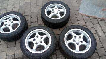 Porsche cup velgen beschikbaar voor biedingen