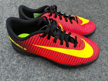 Voetbalschoenen Nike Mercurial beschikbaar voor biedingen