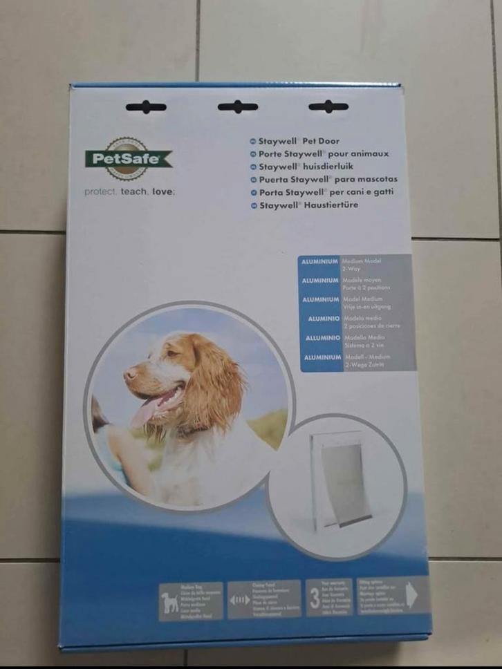 Petsafe Staywell aluminium kattenluik / hondenluik  SMALL, Animaux & Accessoires, Nourriture & Abreuvoirs pour chats, Enlèvement