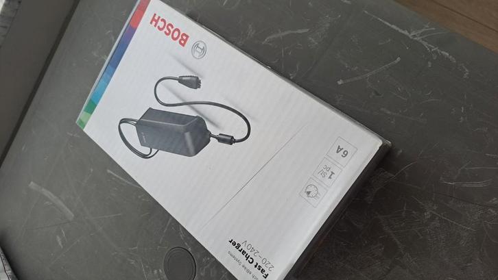 Snellader voor Bosch elektrische mountainbike 275007925, Computers en Software, Dockingstations, Zo goed als nieuw, Docking station