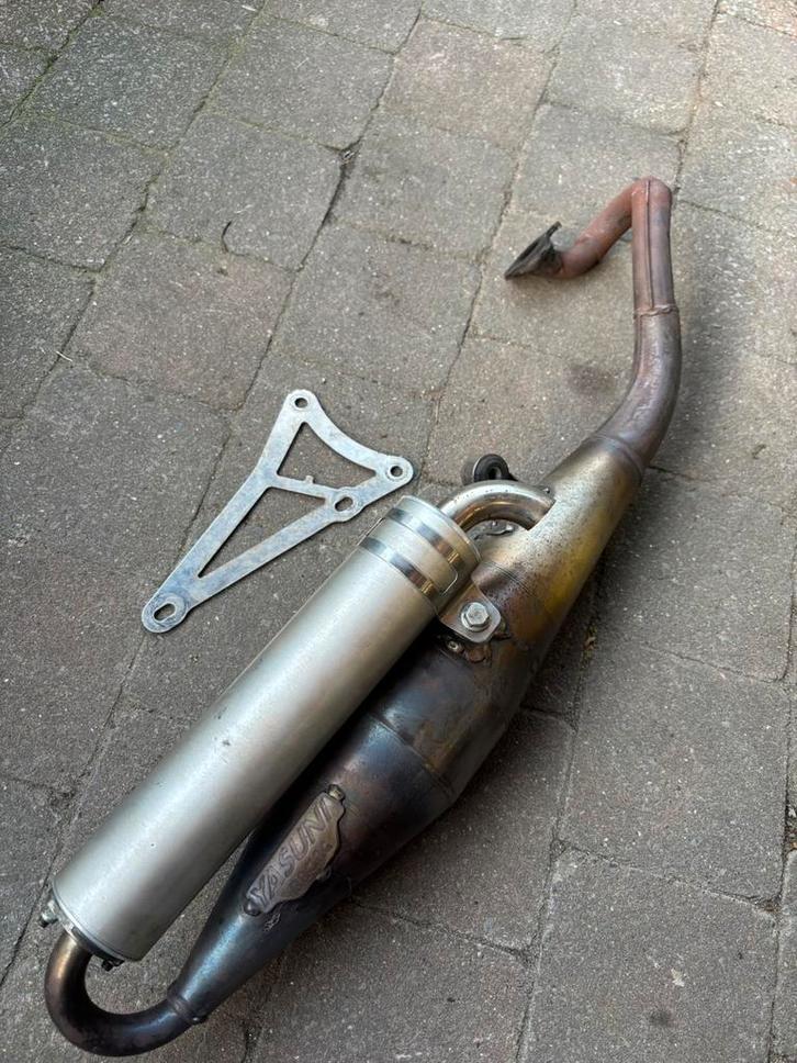 Yasuni Z aluminium demper Yamaha Aerox MBK Nitro, Fietsen en Brommers, Brommeronderdelen | Algemeen, Zo goed als nieuw, Uitlaat