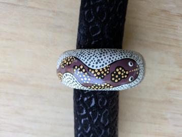 Armband uit hout met slang en kikker handgemaakt beschikbaar voor biedingen