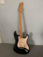 Fender Stratocaster Japan std-57 e6 1984/1987, Muziek en Instrumenten, Ophalen of Verzenden, Gebruikt, Solid body, Fender