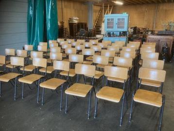 50 chaises d'école vintage des années 1960 Bon état