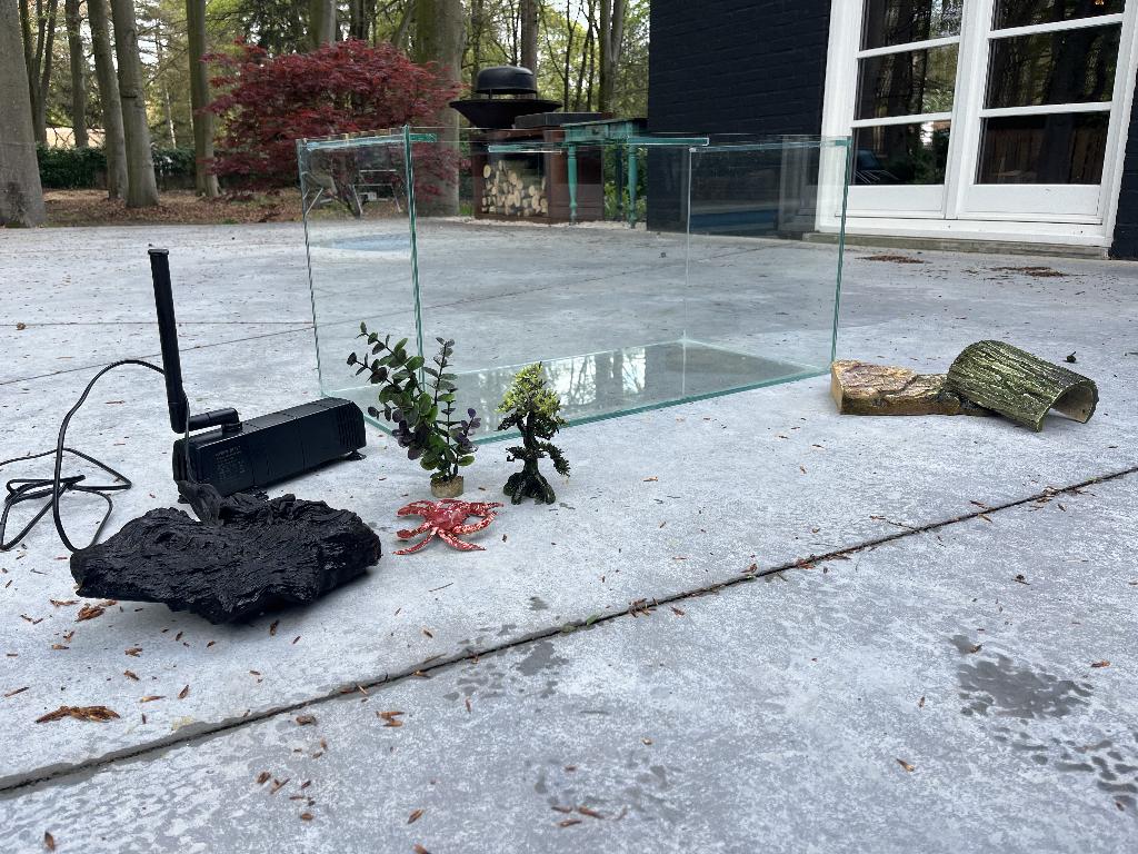 Aquarium & toebehoren – Ideaal voor schildpadden!, Animaux & Accessoires, Reptiles & Amphibiens | Accessoires, Comme neuf, Terrarium ou Paludarium