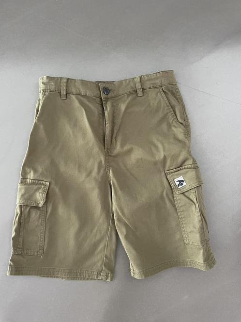 Short kaki pour scouts taille 152, à l'état neuf !, Enfants & Bébés, Vêtements enfant | Taille 152, Neuf, Garçon, Pantalon, Enlèvement ou Envoi