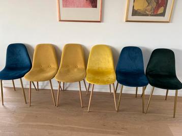 6 kleurrijke eetkamer stoelen