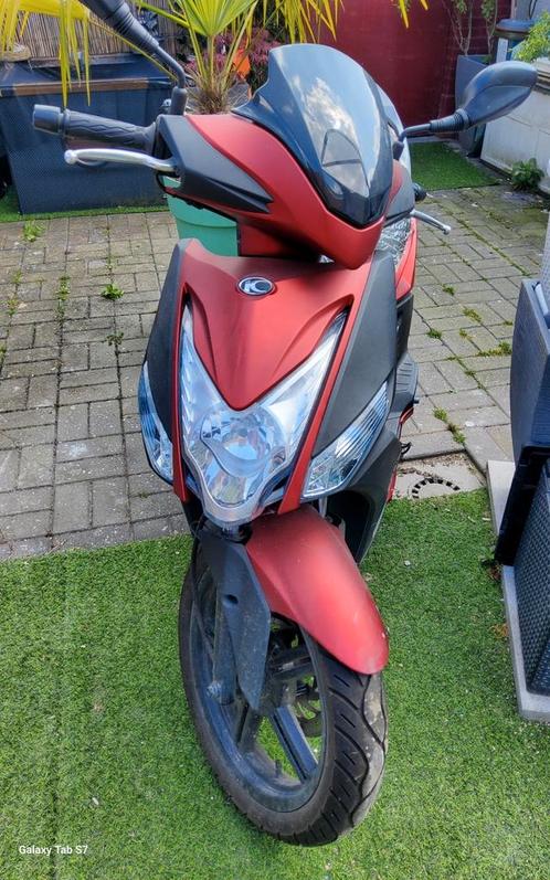 Rode scooter van het merk kymco Agyliti 16+, Fietsen en Brommers, Scooters | SYM, Zo goed als nieuw, Overige modellen, Klasse A (25 km/u)