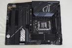 ASUS ROG STRIX Z790-E GAMING WIFI II + Cooler Master MasterL, Computers en Software, Moederborden, Ophalen, LGA 1700, Zo goed als nieuw