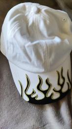 White cap with yellow&black deco, one size, Nieuw, Ophalen of Verzenden