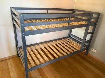 Stapelbed beschikbaar voor biedingen