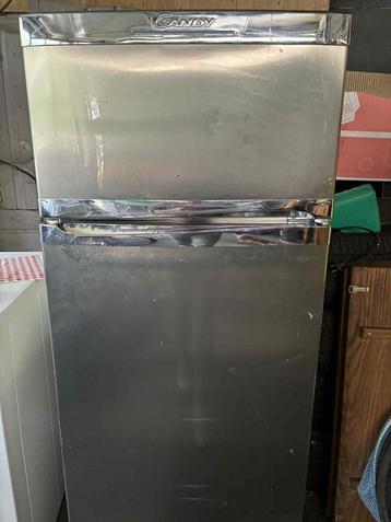 Zeer goed werkende frigo beschikbaar voor biedingen