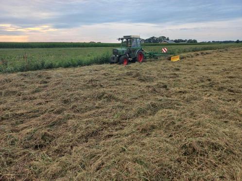 Nette stoll R415 4ds zwadhark zwiller duiner hark trekker, Zakelijke goederen, Landbouw | Tractoren, Gebruikt, Ophalen