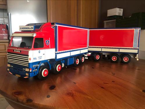 Scania 142M vrachtwagen+aanhanger in hout(handwerk), Hobby en Vrije tijd, Modelauto's | 1:5 tot 1:12, Nieuw, Bus of Vrachtwagen