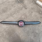 Logo grill Fiat 500X, Ophalen, Gebruikt, Voor, Bumper