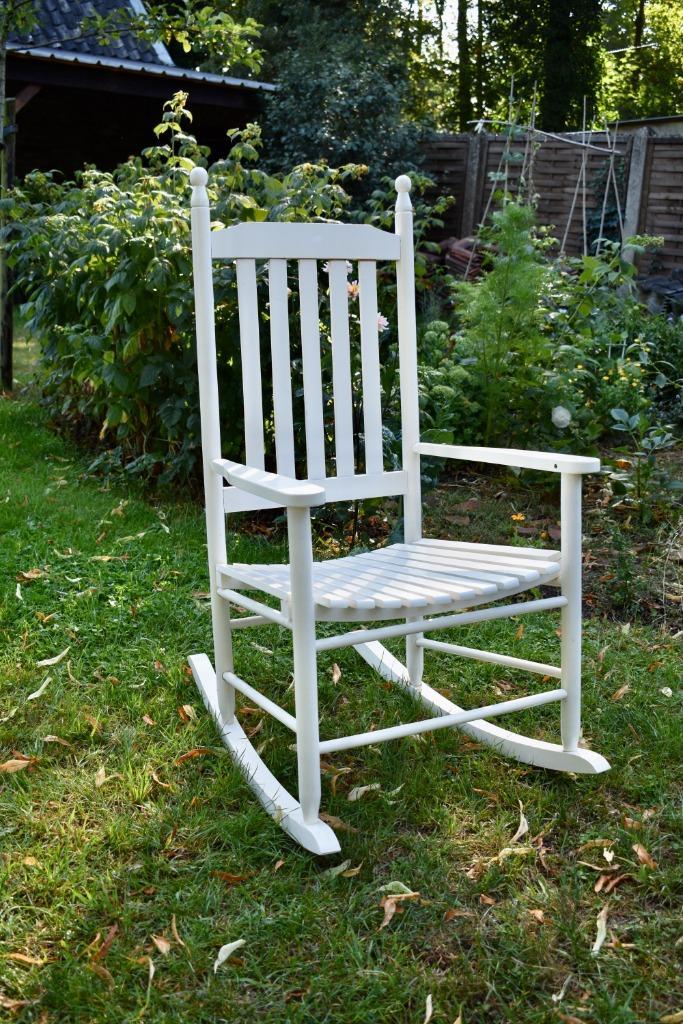 Witte houten schommelstoel klassiek, Huis en Inrichting, Stoelen, Gebruikt, Eén, Hout, Wit, Ophalen