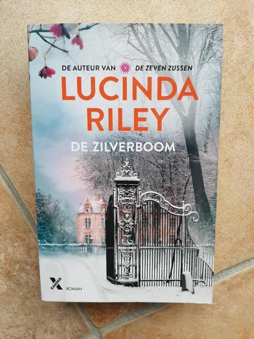 Lucinda Riley - De zilverboom, Livres, Romans, Comme neuf, Europe autre, Enlèvement ou Envoi