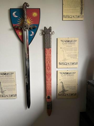 Oathkeeper scabbard officiële replica Game of Thrones disponible aux enchères