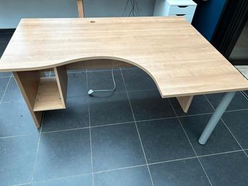 Bureau beschikbaar voor biedingen