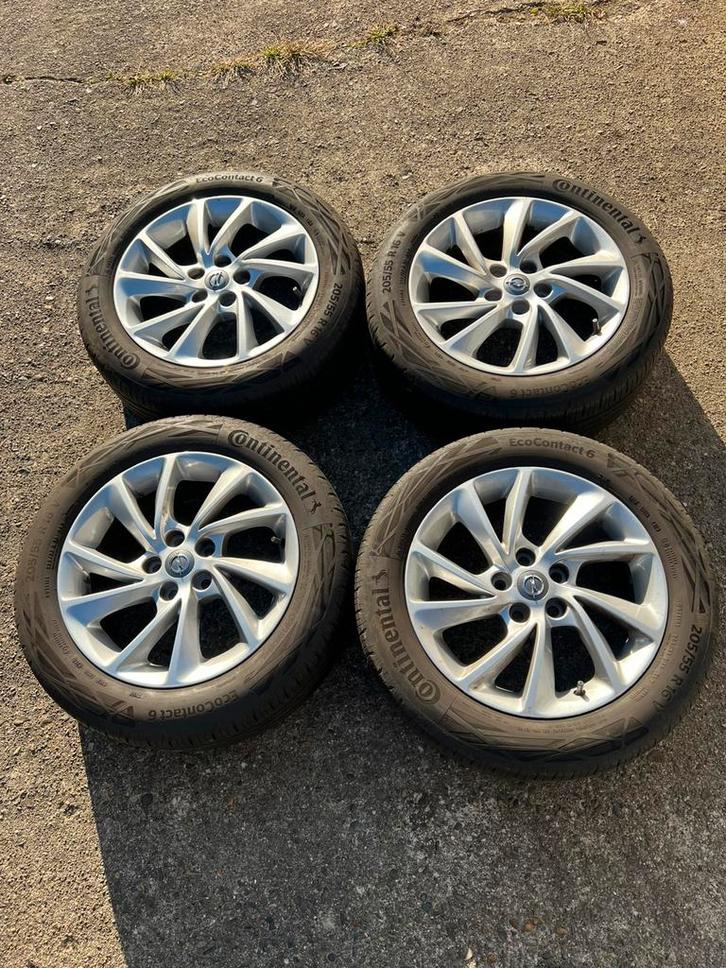 Opel Astra Velgen met Continental Zomer Banden, Auto-onderdelen, Banden en Velgen, Banden en Velgen, Zomerbanden, 16 inch, 205 mm