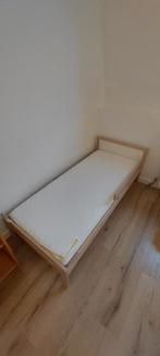 Lit enfant Ikea et son matelas, Enlèvement, Comme neuf, 150 cm ou plus, 30 cm ou plus