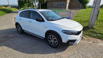Fiat Tipo Cross, Autos, Achat, Euro 6, Carnet d'entretien, Noir
